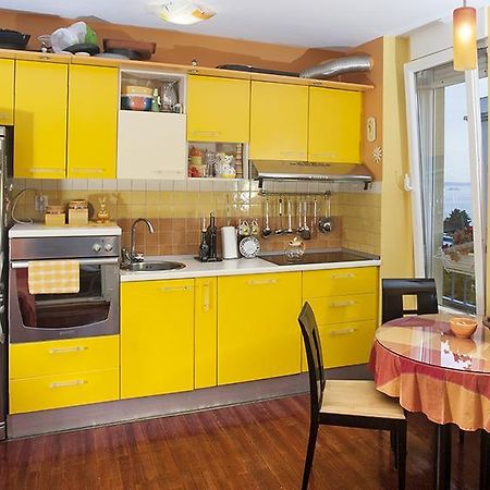 Apartment Sunny Yellow - With Balcony And Parking Place, Split Pokój zdjęcie