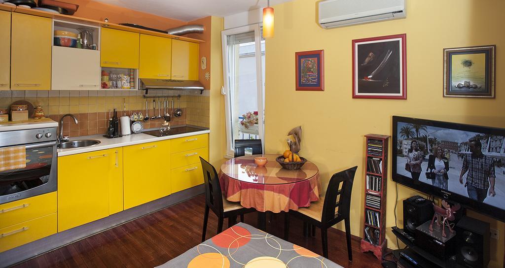 Apartment Sunny Yellow - With Balcony And Parking Place, Split Pokój zdjęcie